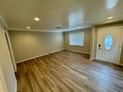 Photo - 18043 Martha St