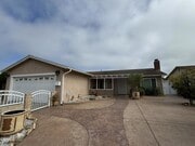 Photo - 630 Foxglove Pl