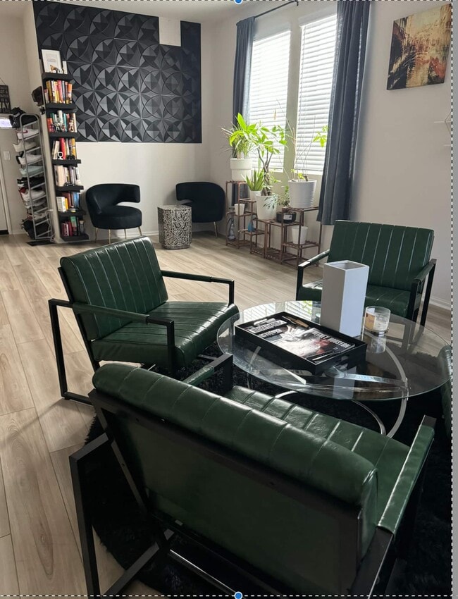 Photo - 211 N Vincent Ave