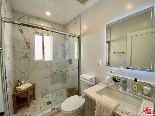 Photo - 3207 W 3rd St Unit 10