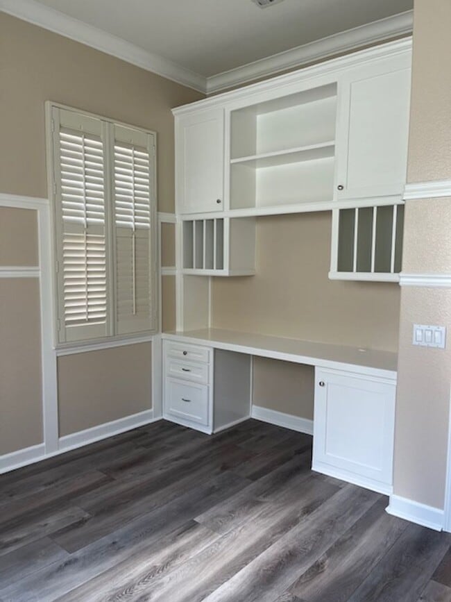 Photo - Now Available – 4 Bedroom, 2.5 Bathroom Ho...