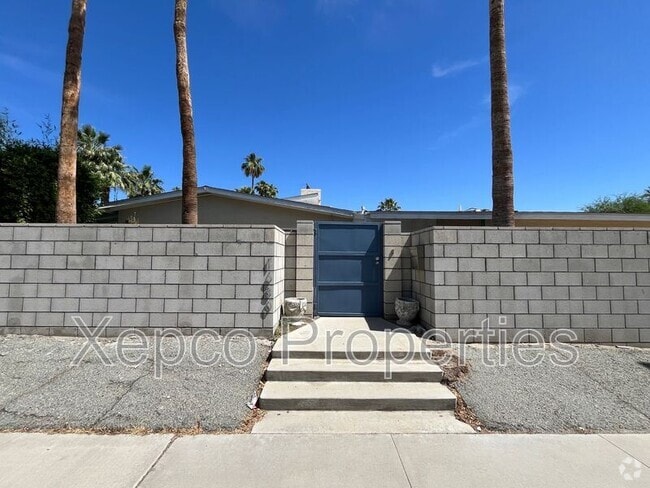 Building Photo - 1680 E Mesquite Ave Rental
