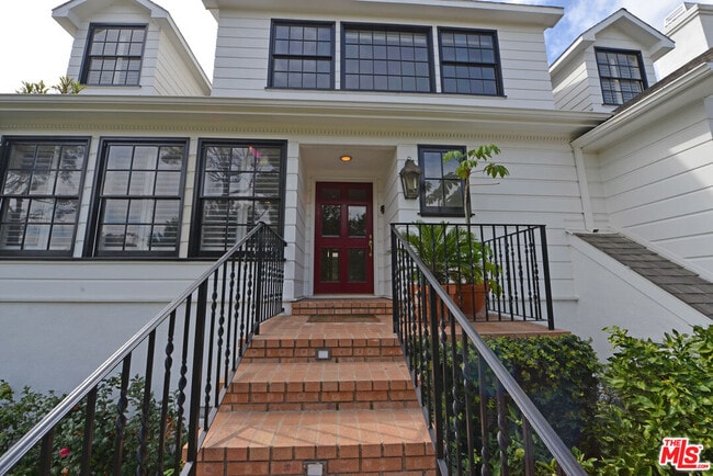 Photo - 321 Dalehurst Ave