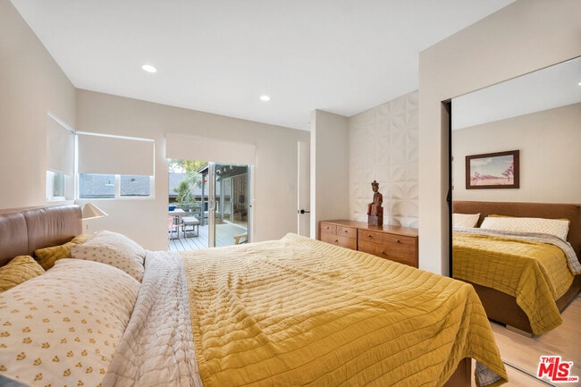 Photo - 380 Tamarac Dr