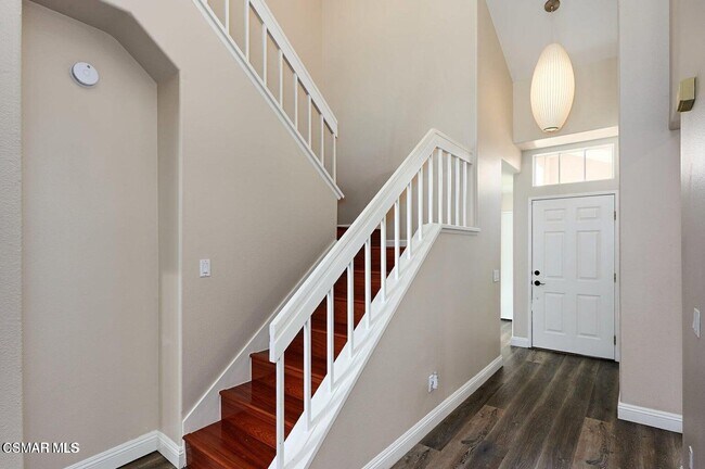 Photo - 4827 La Vella Dr