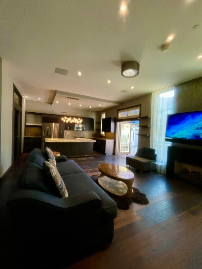 Photo - 820 Island Ave Townhome