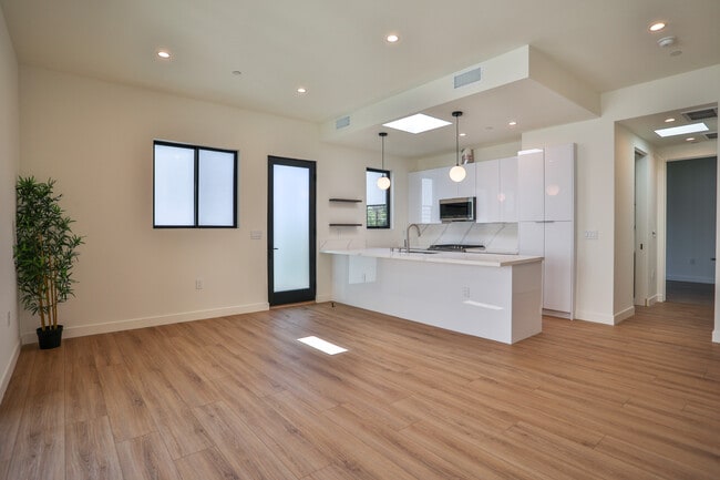 Photo - 1230 Stanford St