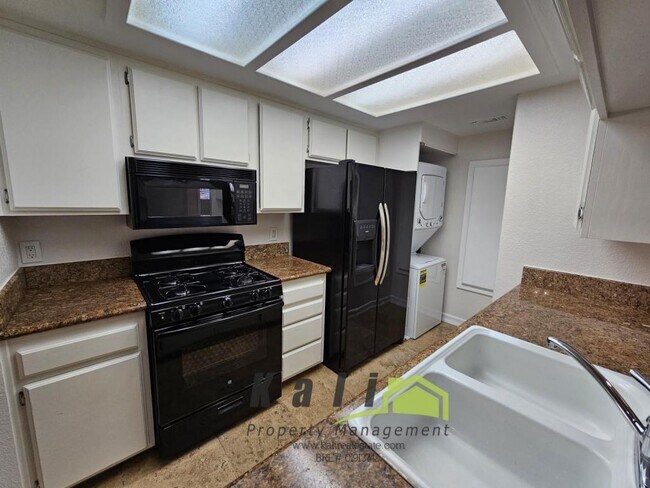 Photo - 755 Brookstone Rd Unit 102