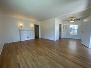 Photo - 5904 San Vicente Blvd Unit 5904