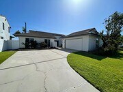 Photo - 3 bedroom 2 bath home in desired neighborhood