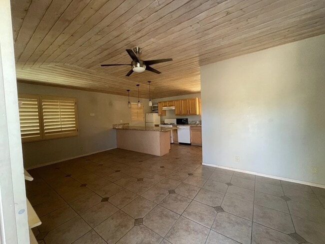 Photo - 44510 San Carlos Ave Unit 4