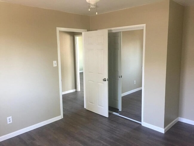 Photo - 18th Street East Triplex Unit 277