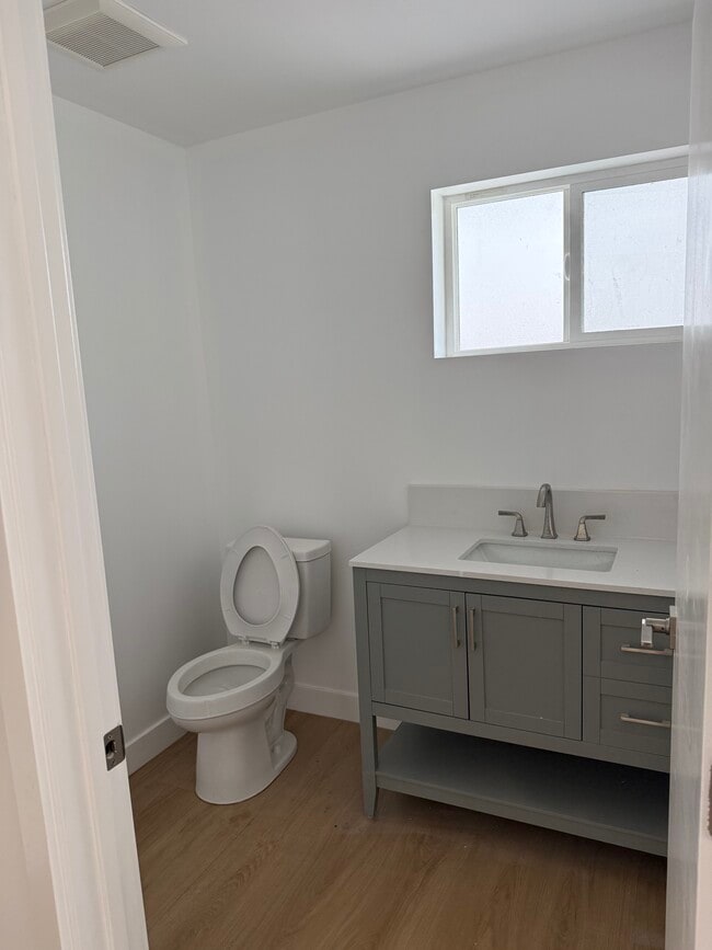 Photo - 2028 7th Ave Unit 2 Beds 1.5 Baths - Apartment