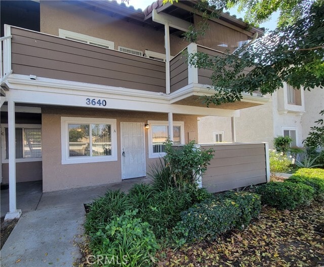 Building Photo - 3640 Oak Creek Dr Unit A
