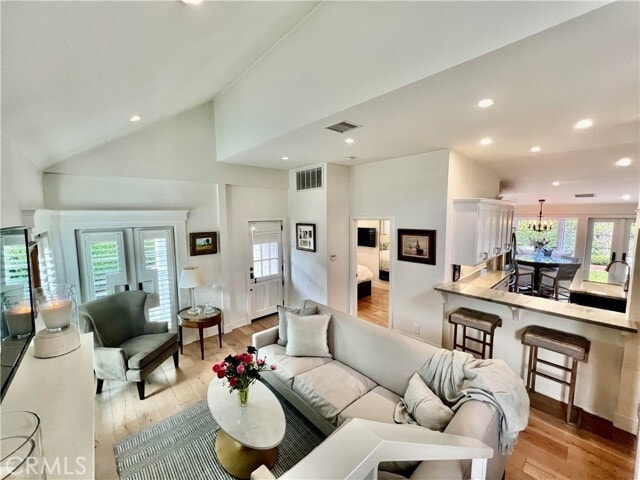 Building Photo - 521 Seaview St