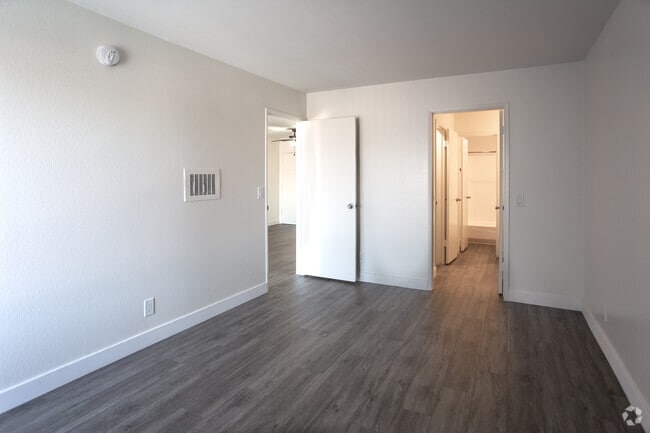 1BR, 1BA-750 SF - Riata at Canoga