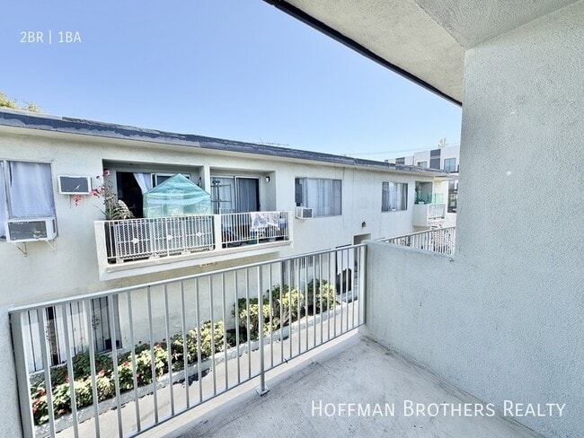 Photo - 4338 Berryman Ave Unit 8