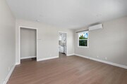 Photo - 3103 N Olive Ave