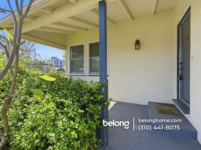 Photo - 10537 Rochester Ave