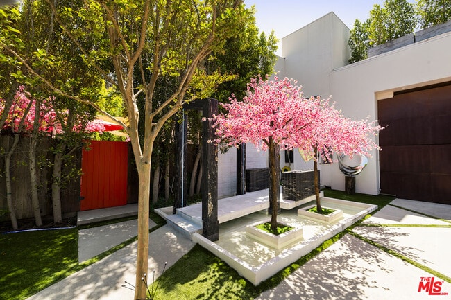 Photo - 9818 Hythe Ct