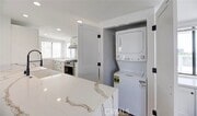 Photo - 1090 Loma Dr
