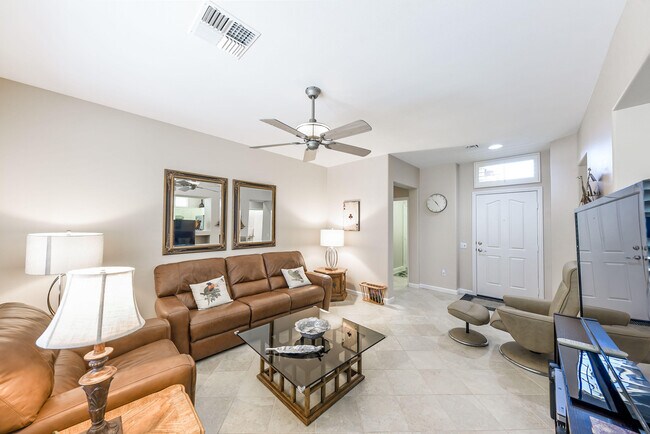 Photo - 78312 Vinewood Dr