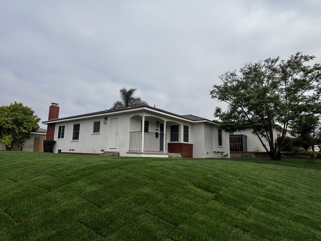 Newly Renovated 3 Bed/1 Bath- Allied Gardens - Newly Renovated 3 Bed/1 Bath- Allied Gardens House