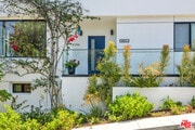 Photo - 4841 Minden Pl