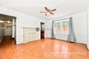 Photo - 824 N Ridgewood Pl