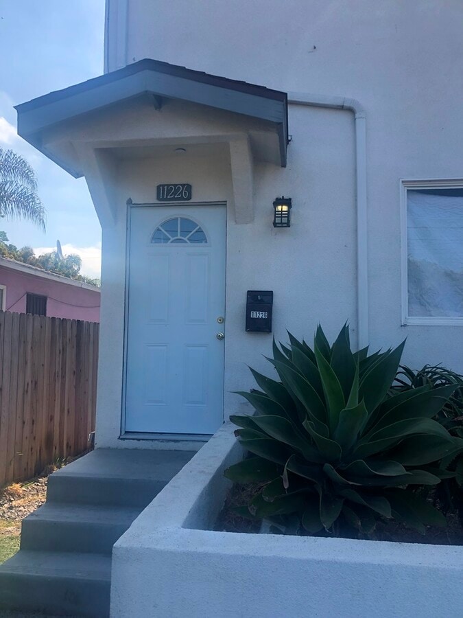 Photo - 11226 Hooper Ave