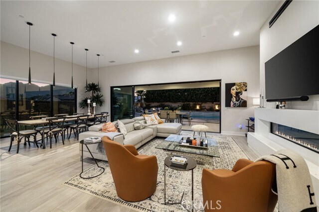 Photo - 80380 Old Rnch Trl N