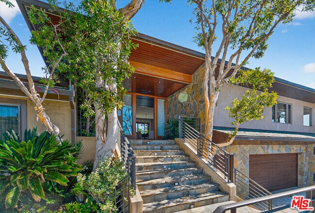 Photo - 1120 El Medio Ave