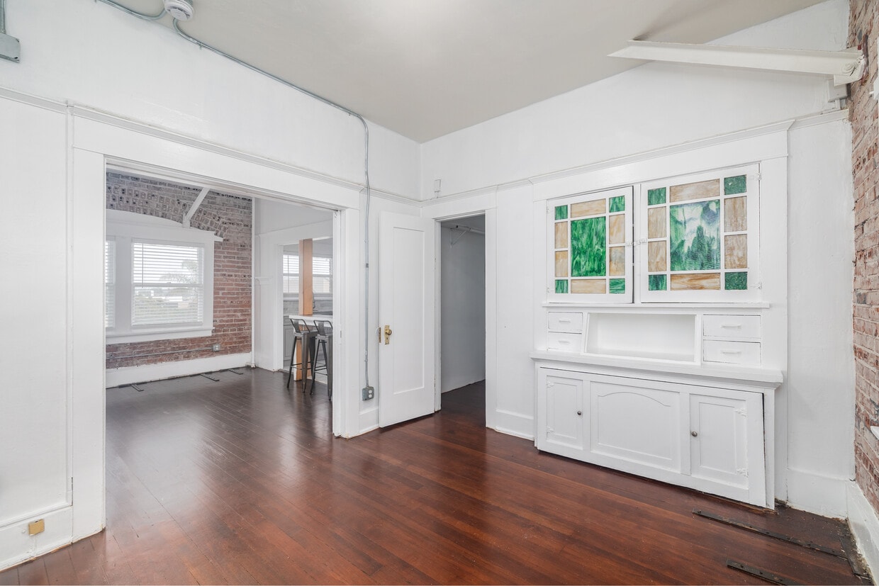 3D Tour - 15 Paloma Ave