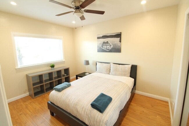 Photo - 12759 Matteson Ave