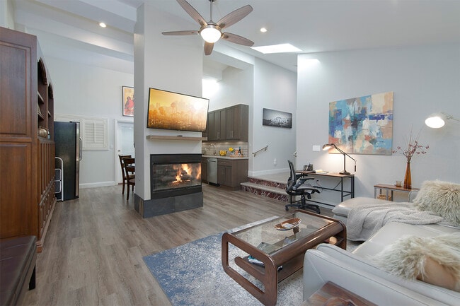 Photo - 73 Summerfield St Unit 805 Modern and Private