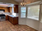 Photo - 680 Goldenrod St