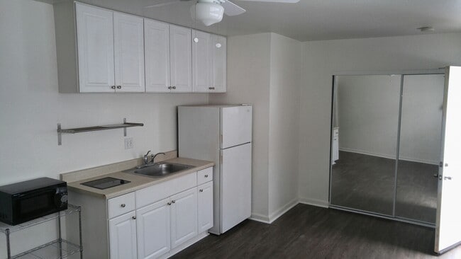 Photo - 5042 W Point Loma Blvd Unit 2