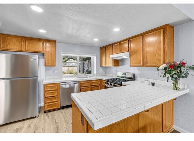 Photo - 625 Forester Ln