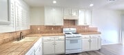 Photo - Townhome - 3 bedrooms + 2.5 bathrooms.  AV...