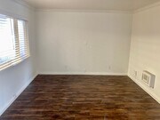 Photo - 1 Bedroom Just Blocks From the Ocean Apartment Unit 23
