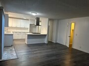 Photo - 244 S 10th St