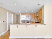 Photo - Beautiful 2BD/2BA + Den Condo in Downtown ... Unit 1801