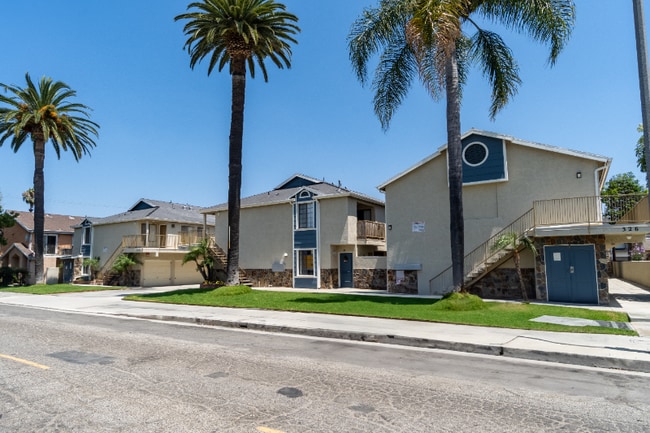 Building Photo - 322 S Claudina St Rental