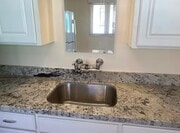 Kitchen Sink/Counter - 323 Bond St Unit 323 Bond Street