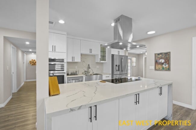 Photo - 6942 Santa Rita Ave