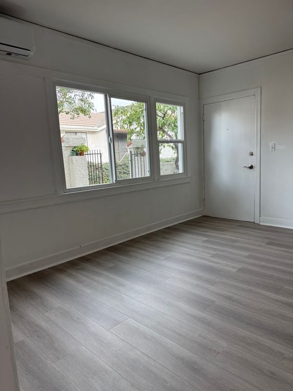 Photo - 101 S Cordova St