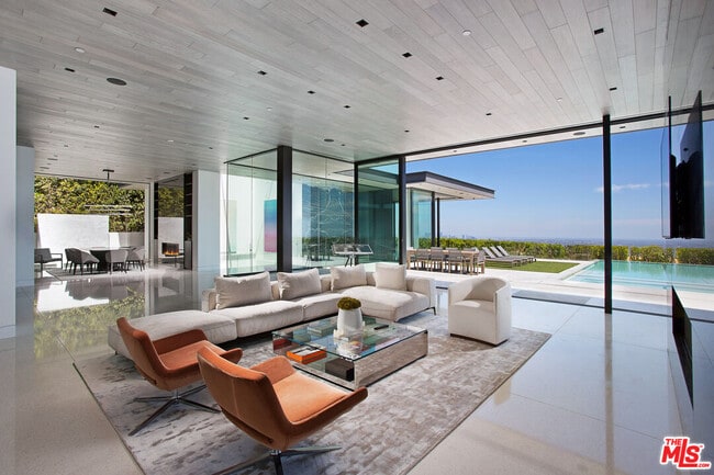 Photo - 1536 Blue Jay Way