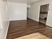 Photo - 114 S Kellogg St Apartment