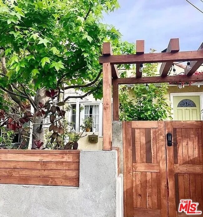 Photo - 11325 Mississippi Ave Unit A