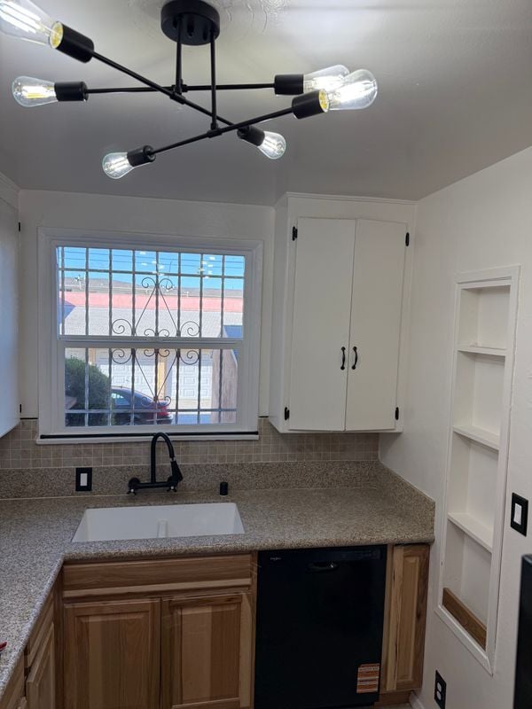 Photo - 3311 1/2 West 78th Street